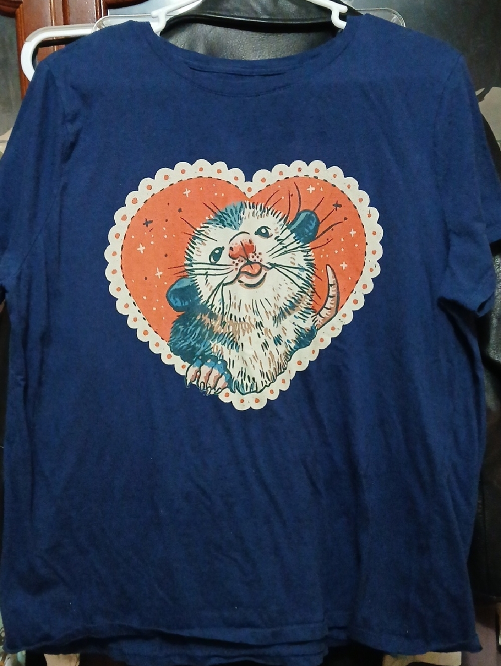 Gildan Navy Blue Graphic Tee with Multicolor Heart Accents,sz.XL